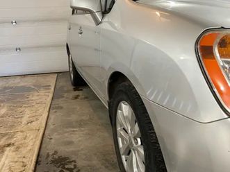 2011 kia rondo ex v6 7-seater