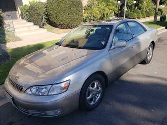 mint condition one owner 1998 lexus es300