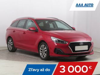hyundai i30 1.4 t-gdifamily, sr,2.maj, serv.kniha