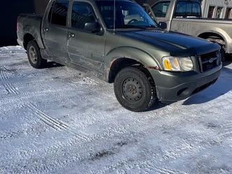 2004 ford explorer sport trac 4x4