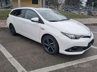 toyota auris touring sports 1.8 hybrid style