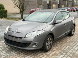 2-renault-megane-140-122km-2009-1-5dci-106ch-renault-2ememain