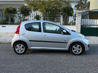 peugeot 107 1.0 black&silver e5