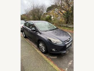 1.0t ecoboost titanium euro 5 (start/stop) 5dr