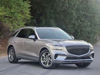 genesis gv70 premium 2.5l awd genesis gv70 2022 v4 2.5t // clean title // low mileage // accident free // perfect