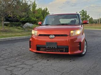 toyota scion xb 2012
