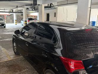 onix-hatch-lt-1-4-8v-flex-mec-4p-2017