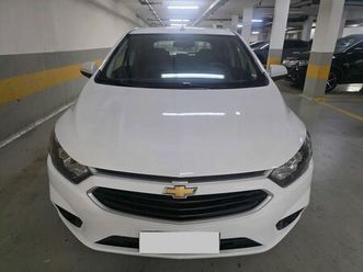 hatch lt 1.0 8v flex mec. 4p