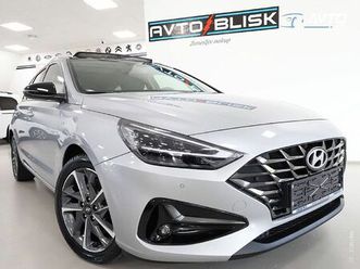 hyundai i30 wagon 1.5 t-gdi-led-panorama-kamera-virtual-1lastnik-...
