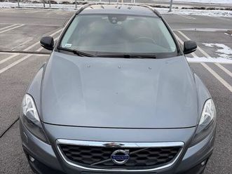 volvo v40 cross country d2 powershift momentum
