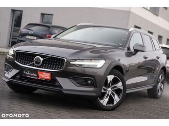 volvo v60 cross country b4 d awd geartronic