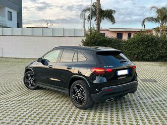 mercedes-benz gla 200 premium amg pacchetto night