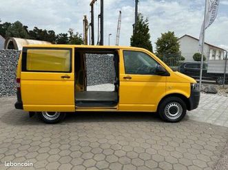 vw transporter t5 jaune – 2.0 tdi 84 ch – manuel – 2013 – 105 000 km