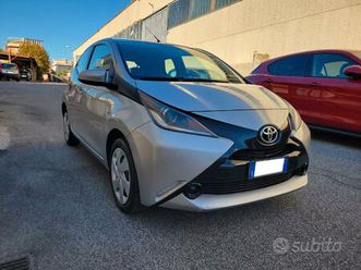 toyota aygo unico proprietario - 2017.