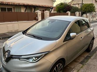 renault zoé intens r135 – full options, excellent état, entretien renault à jour. autonomie 350 km réelle, batterie à 95 %