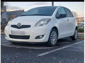 toyota yaris 2 (ksp90/nlp90/scp90) fab. france 5 portes 1.4 d4-d 90 cv bluetooth première mise en circulation le 16-12-2010 diesel / moteur à chaîne pas de cour