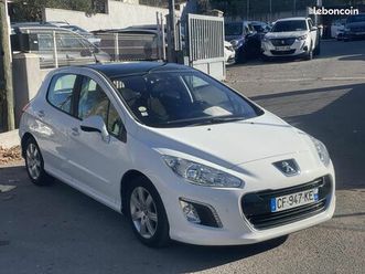 peugeot 308 1.6 e-hdi 112 - bv mp6 allure toit pano/gps bva