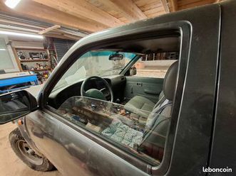 toyota hilux 2.4 benne