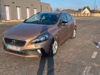 volvo v40 d2 1.6l cross country