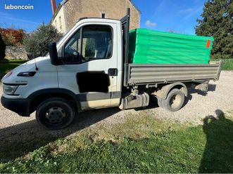 camion benne iveco tri benne
