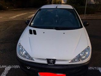 voiture peugeot 206 commerciale