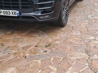 porsche macan turbo tout option proche du neuf affaire exceptionnelle