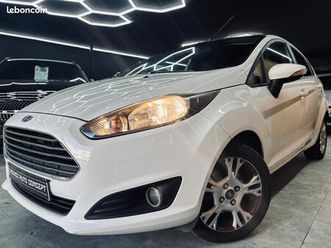 ford fiesta 1.6l tdci 95ch titanium + 3eme main + bluetooth + garantie 12 mois