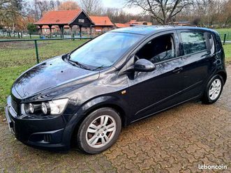 chevrolet aveo diesel 75cv de 2014 avec climatisation