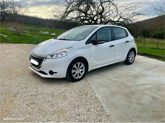 peugeot 208 1.4 société 1ere main révisé