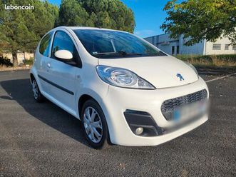 peugeot 107 1.0 vti 68 ch trendy boite auto + clim