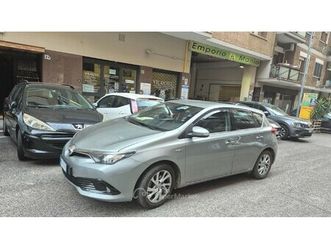 auris 1.8h cool cvt