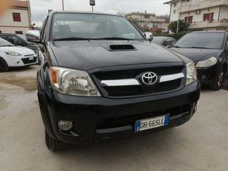toyota hilux 2.5 d-4d 4wd 2p. extra cab dlx