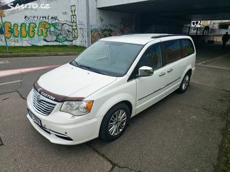 lancia voyager 2,8l crd stowngo, 7 míst, dph