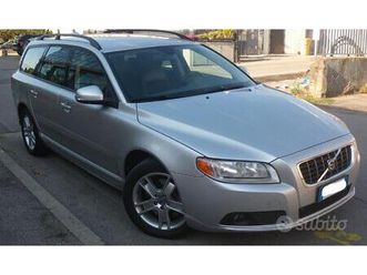 volvo v70 2.4 d5 163cv momentum-leggi bene-