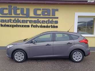 ford focus 1.6 ti-vct ambiente első tulajdonost...