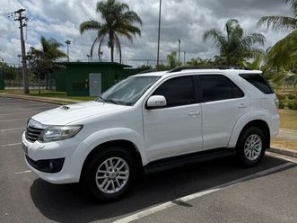 toyota hilux sw4 srv d4-d 4x4 3.0 tdi dies. aut 2015