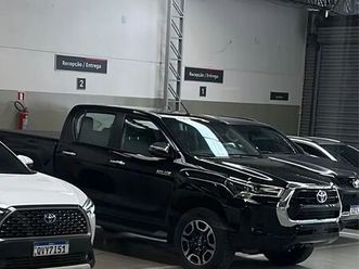 toyota hilux cd srv 4x4 2.8 tdi diesel aut. 2025