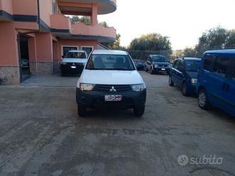 mitsubishi l200 2.5 di-d 4x4 2 porte 220000km