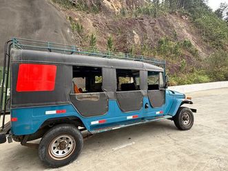 toyota band. jipe 4x4 sport 3.7 diesel 1982