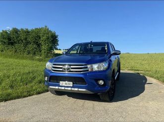 toyta hilux 2.4 diesel