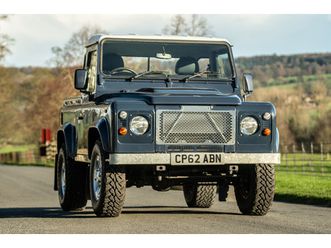 2012 land rover defender 90 pick up