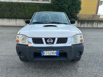 nissan np300 pick up 4x4