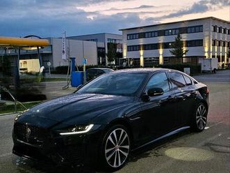 jaguar xe p300 r-dynamic