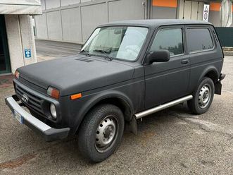 lada niva 1.7 - gpl