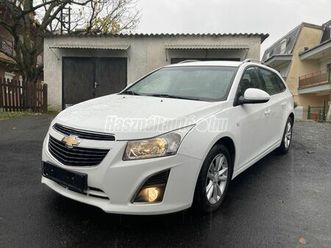chevrolet cruze sw 1.6 lt plus 135000km szervizkönyv vonóhorgos