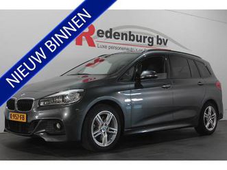 bmw 2-serie gran tourer 220i 7p. high executive - m aerodynamica / alcantara / pano