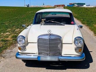 mercedes-benz mercedes heckflosse 200