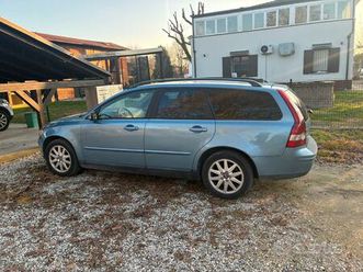volvo v50 2.0 diesel