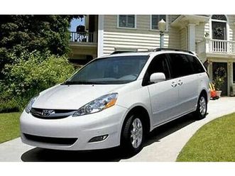 toyota sienna (minivan)