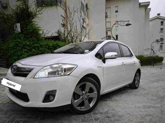 okazion toyota auris executive 1.8 hybrid